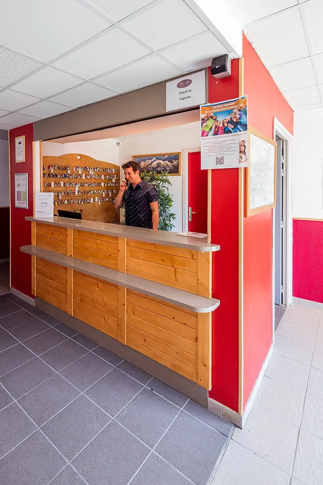 Sunweb Chalets De Bois Mean Les Orres